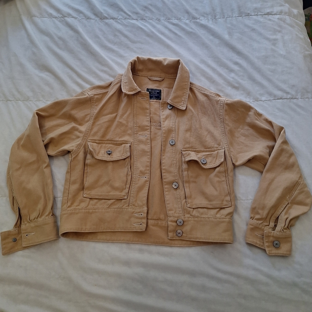 Abercrombie & Fitch Tan Cropped Button-Up Jacket
